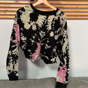 Noli cropped sweatshirt size Medium
